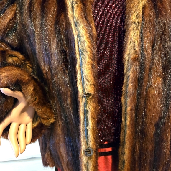 Vintage Mink Fur Jacket, Size 12 - Picture 11 of 16